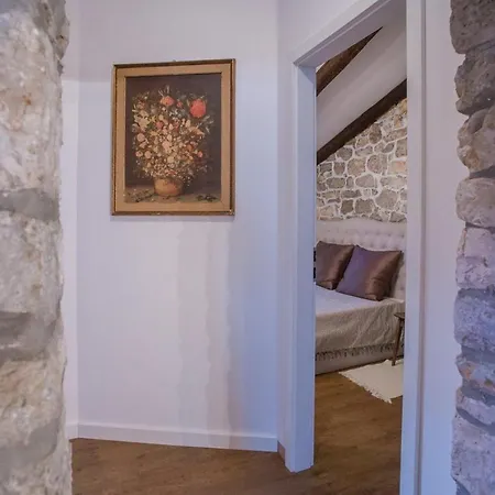 Tiziana Appartement *