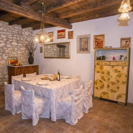 Tiziana Apartment *